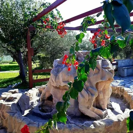 بيت ضيافة Vigla Ias 2 باراديسوس